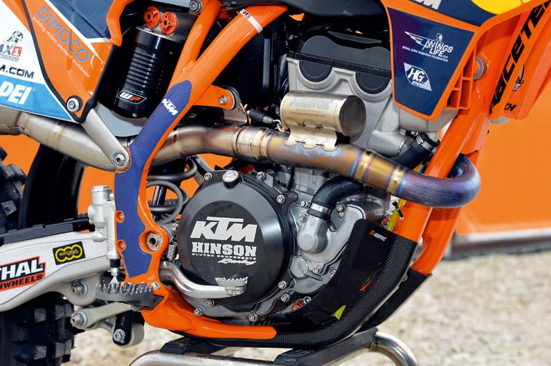 KTM 350 SXF Factory Tony Cairoli. Motor