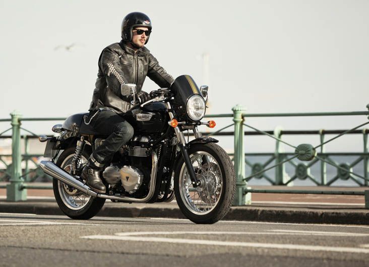 Triumph Thruxton 2014