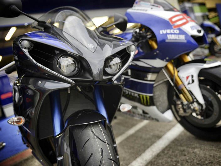 Yamaha Race Blu