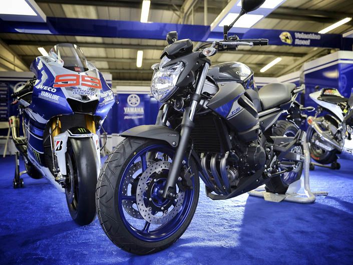 Yamaha Race Blu