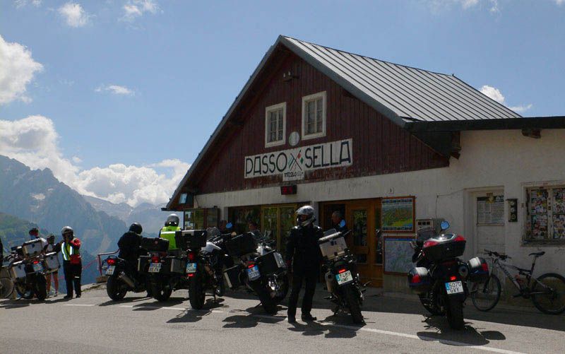 Turismo en moto por los Dolomitas. Galería de fotos