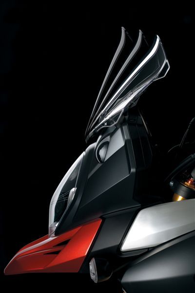 Novedades Suzuki V-Strom 1000 y Burgman 125/200