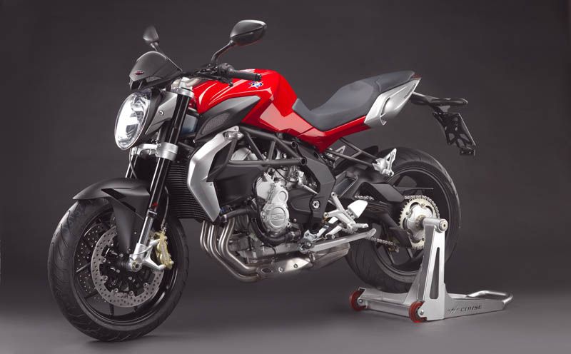 MV Agusta adapta la B3 y la F3 675 para el carné A2