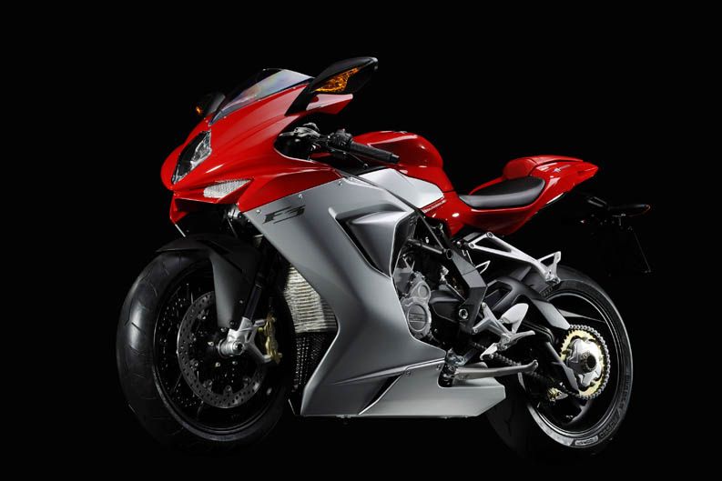 MV Agusta adapta la B3 y la F3 675 para el carné A2