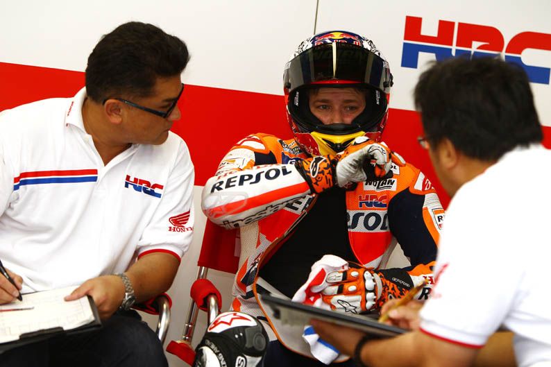 Casey Stoner prueba la Honda carreras cliente en Motegi