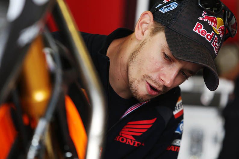 Casey Stoner prueba la Honda carreras cliente en Motegi