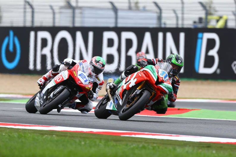 Mundial de SBK en Magny-Cours. Galería de fotosMundial de SBK en Magny-Cours. Galería de fotos