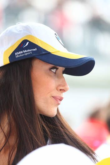 Las chicas del Mundial de SBK en Magny-Cours