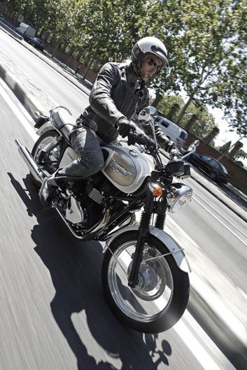 Triumph Bonneville T100 2014. Galería de fotos