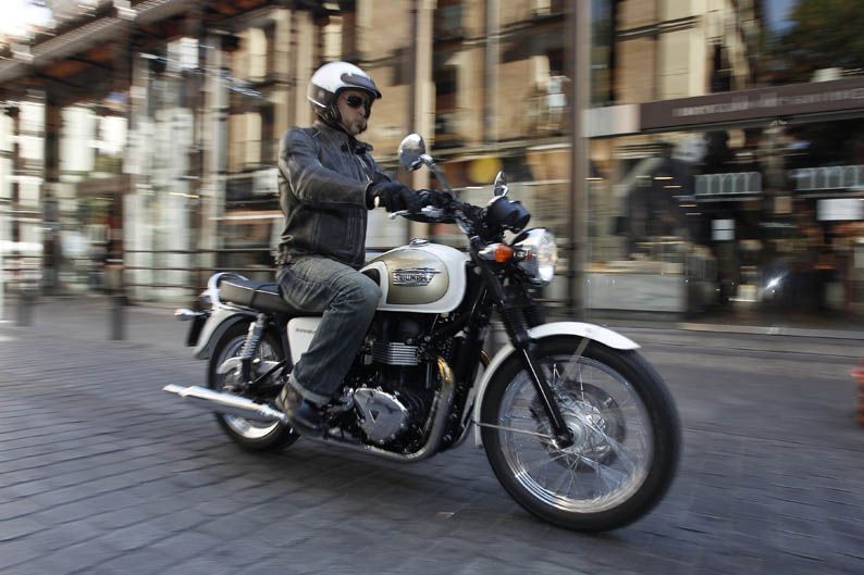 Triumph Bonneville T100 2014. Galería de fotos