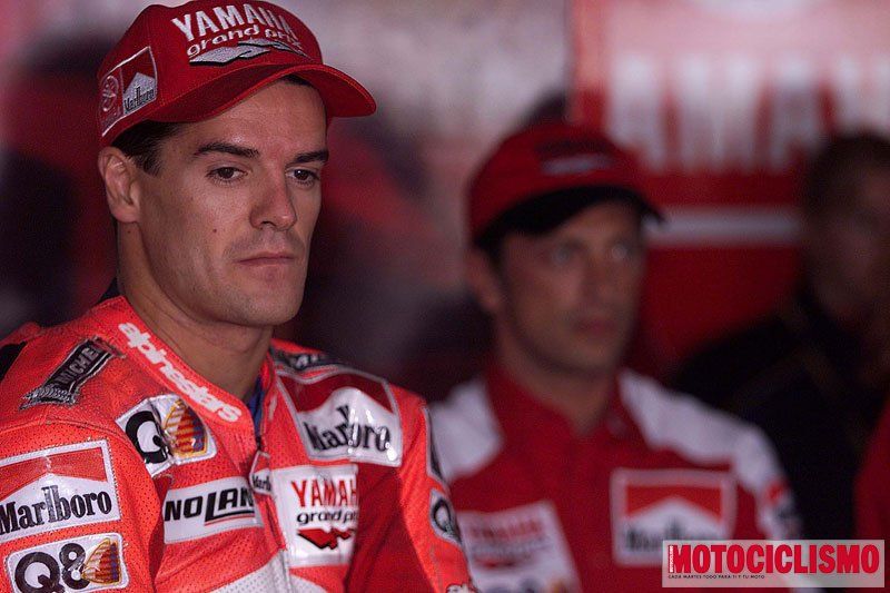 Carlos Checa. 1999. Yamaha