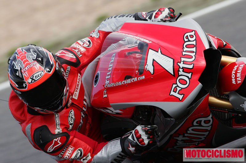 Carlos Checa. 2004. Yamaha