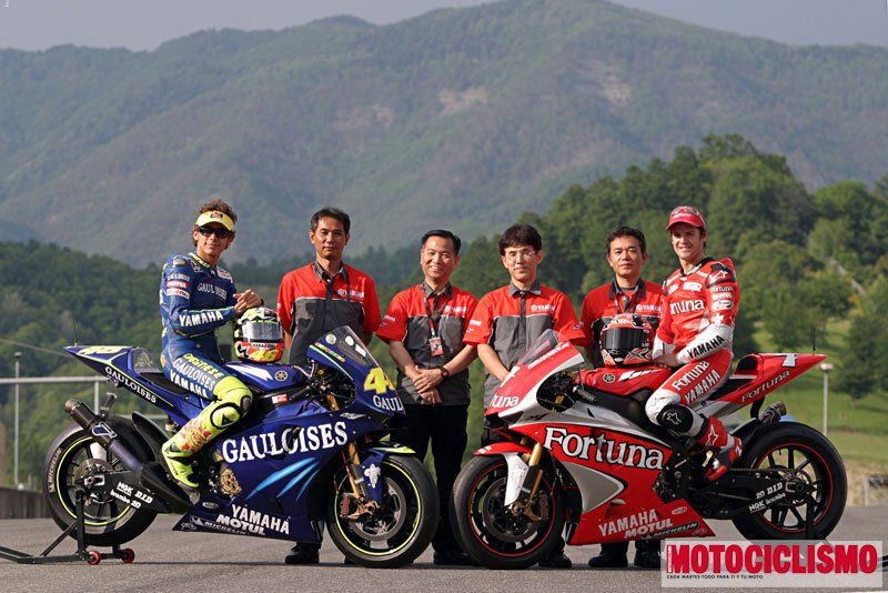 Carlos Checa. 2004. Yamaha