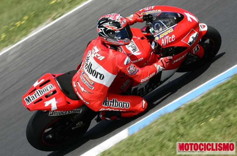 Carlos Checa. 2005. Yamaha