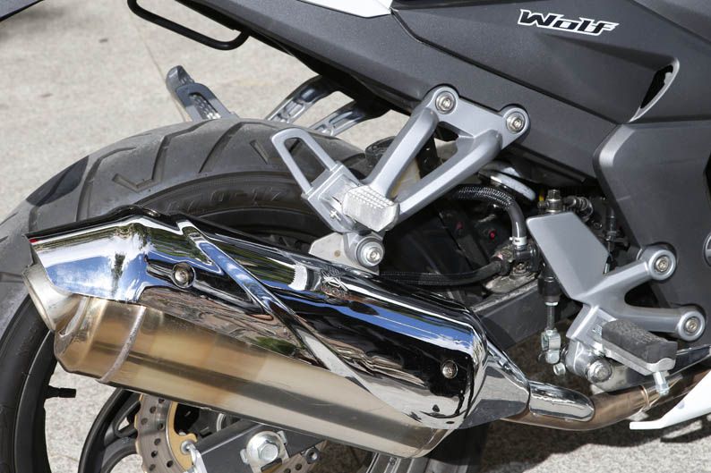Detalles SYM Wolf 250i