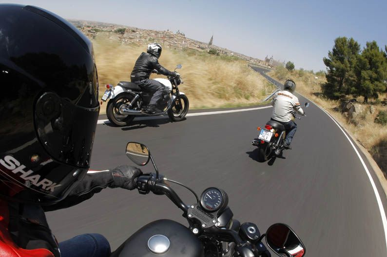 Comparativa vintage Harley-Davidson, Moto Guzzi y Triumph. Galería de fotos
