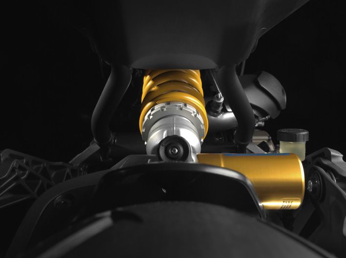 Ducati Monster 1200 S.