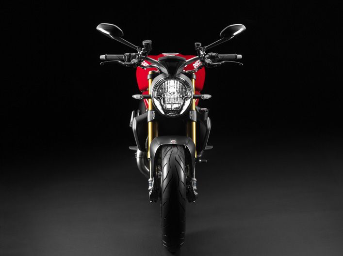 Ducati Monster 1200 S.