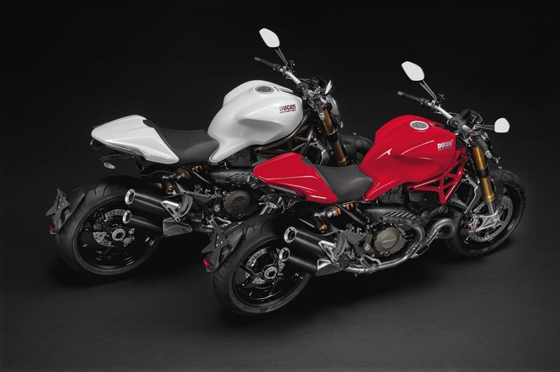 Ducati Monster 1200 S.