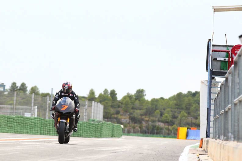 Tercer día de test MotoGP en Valencia. Galería de fotos