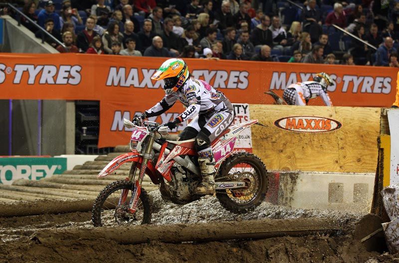 Laia Sanz en el SuperEnduro de Liverpool.