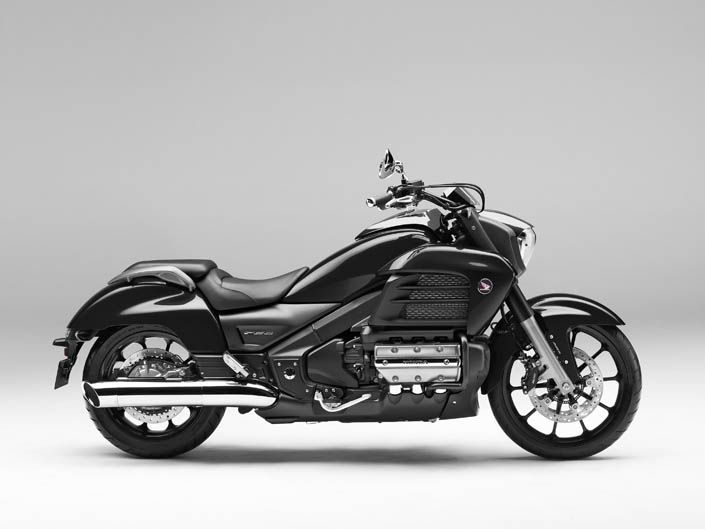 Novedades Honda 2014: Gold Wing F6C, CB1100 EX y CB1100. Galería de fotos