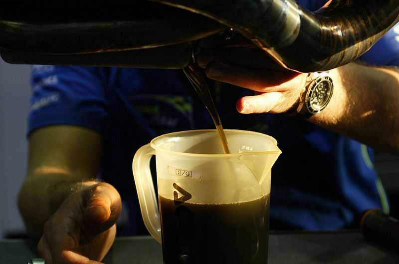 El aceite de competición.