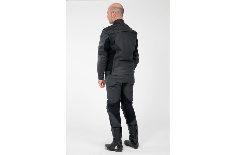 Galería Monos de cuero