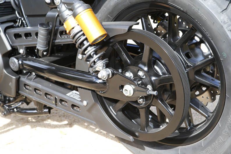 Comparativa Harley-Davidson Sportster Iron - Yamaha Bolt. Galería