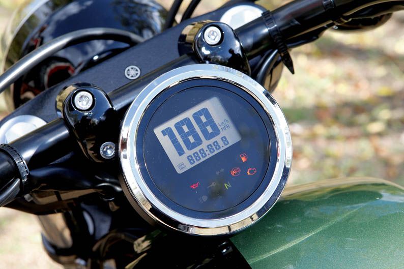 Comparativa Harley-Davidson Sportster Iron - Yamaha Bolt. Galería