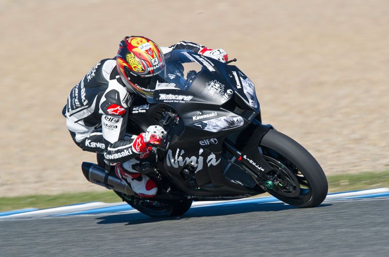 Entrenamientos Kawasaki de Tom Sykes y Loris Baz en Jerez