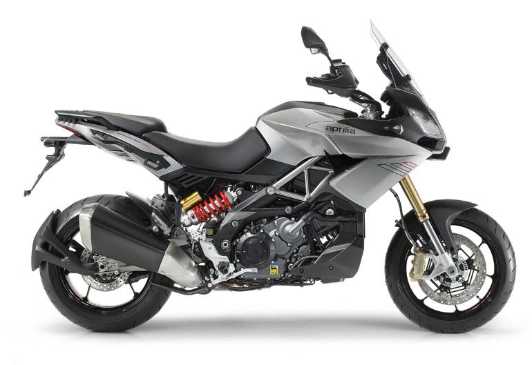 Comparativa trail: Aprilia, Kawasaki y Triump. Galería de fotos.