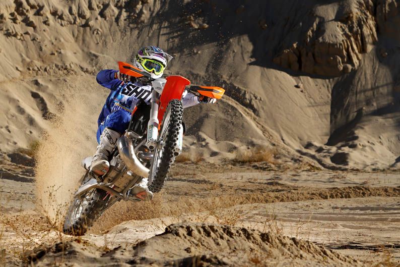 Comparativa Husaberg TE 300 y KTM 300 EXC. Galería de fotos
