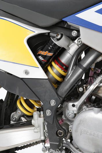 Comparativa Husaberg TE 300 y KTM 300 EXC. Galería de fotos