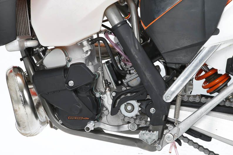 Comparativa Husaberg TE 300 y KTM 300 EXC. Galería de fotos