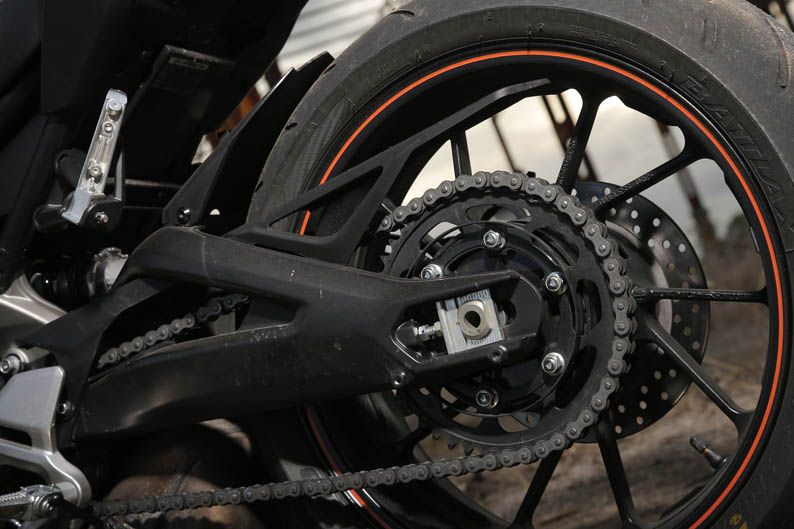 Comparativa MV Augusta brutale 800, Triumph Street Triple R ABS y Yamaha MT-09. Fotos