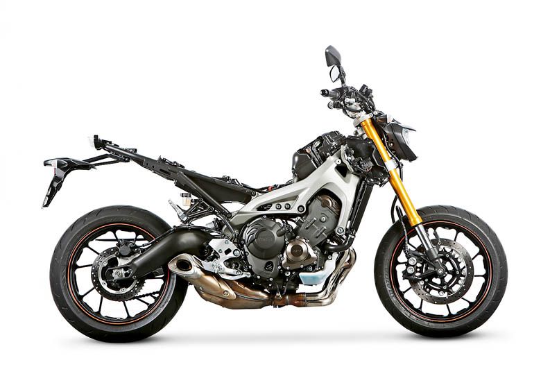 Comparativa MV Augusta brutale 800, Triumph Street Triple R ABS y Yamaha MT-09. Fotos