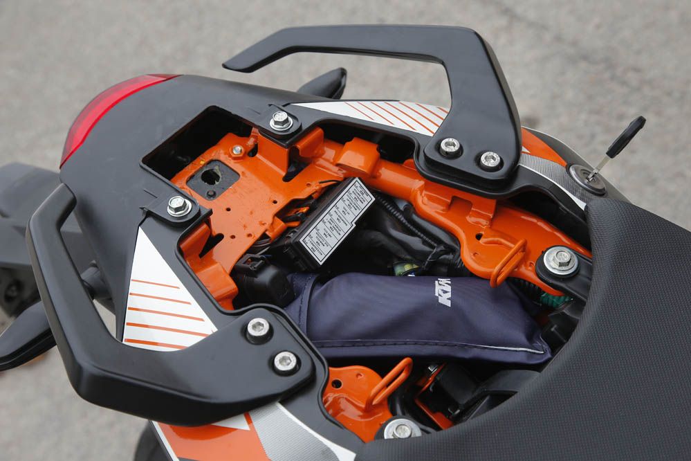 Probamos la KTM 390 Duke. Fotos