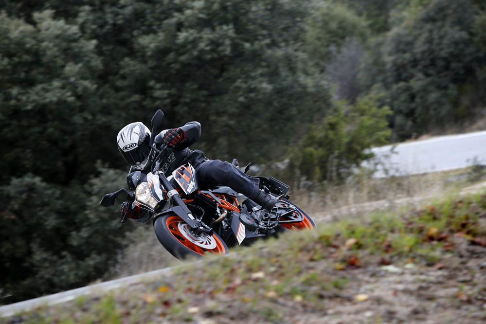 Probamos la KTM 390 Duke. Fotos