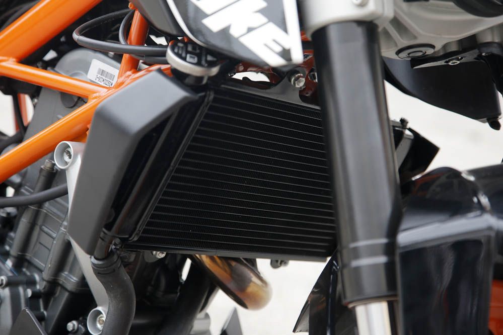 Probamos la KTM 390 Duke. Fotos
