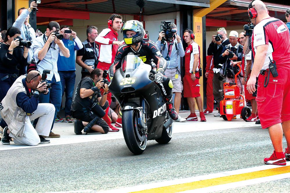 Entrevista a Cal Crutchlow. Fotos
