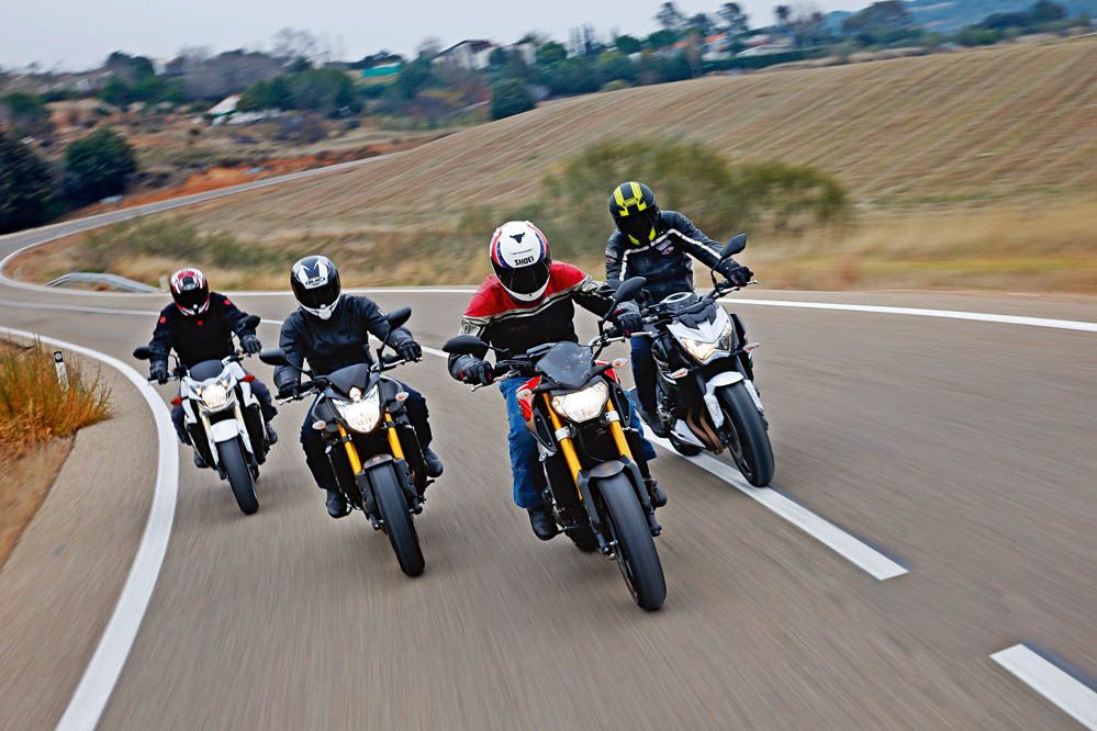 Comparativa naked Kawasaki, Suzuki y Yamaha. Galería de fotos