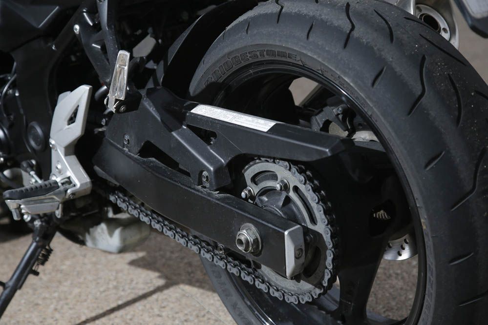 Comparativa naked Kawasaki, Suzuki y Yamaha. Galería de fotos