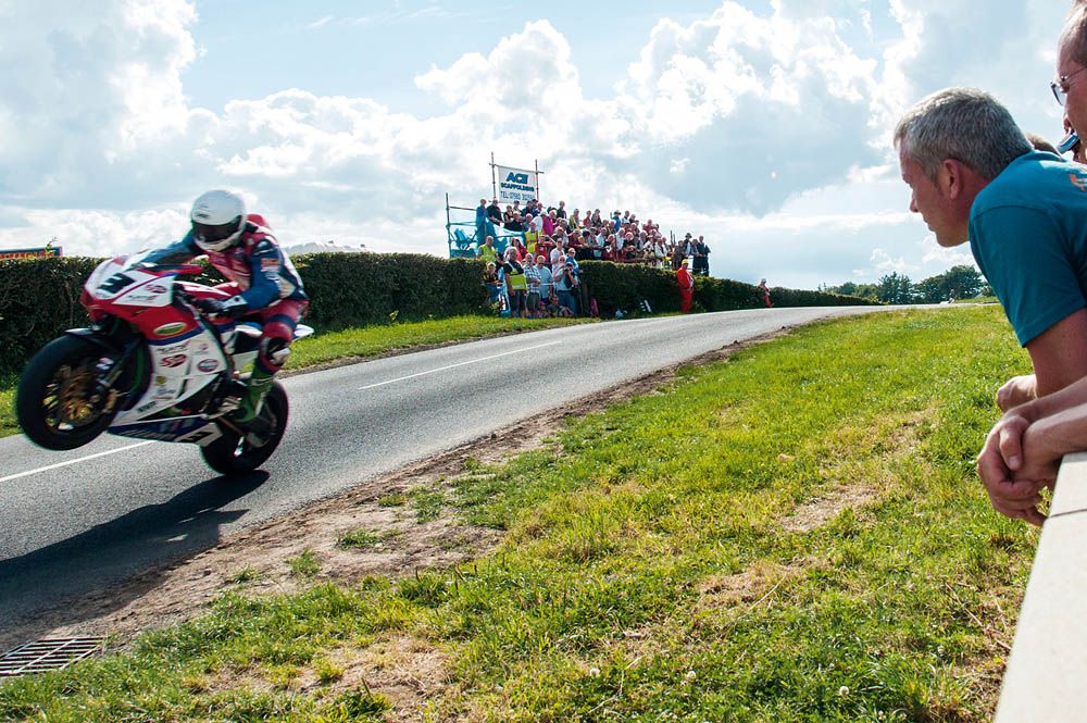 Buscando a Joey Dunlop: Irlanda y sus carreras