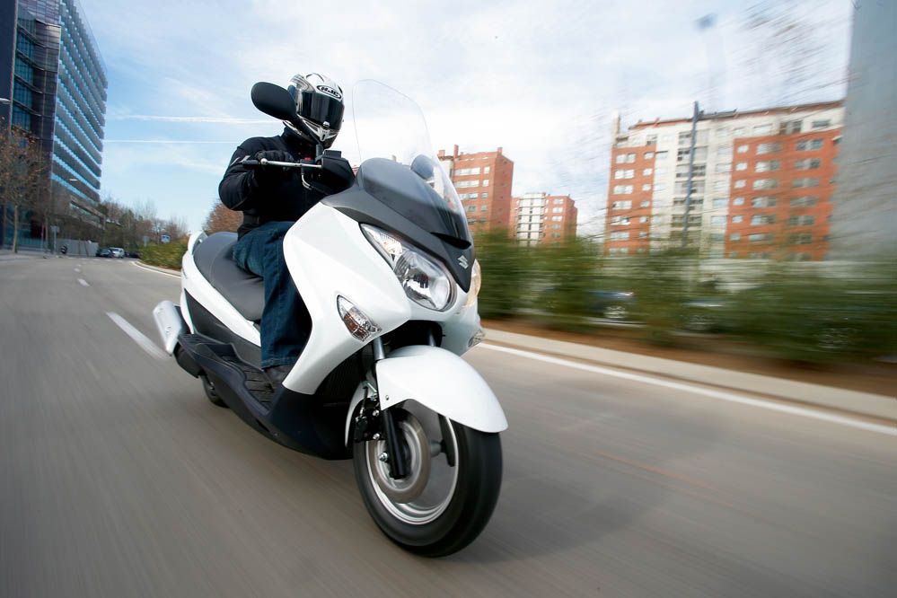 Suzuki Burgman 125. Fotos