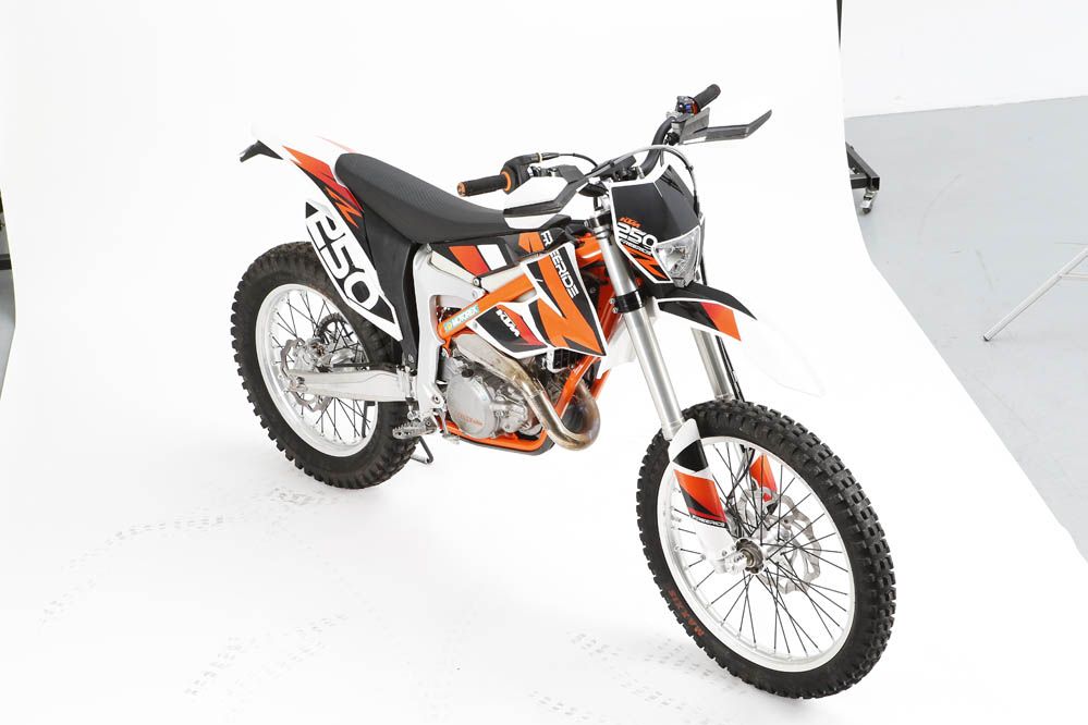 KTM 250 Freeride. Fotos