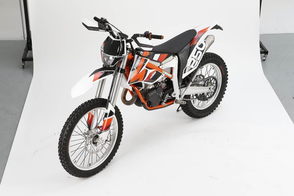 KTM 250 Freeride. Fotos