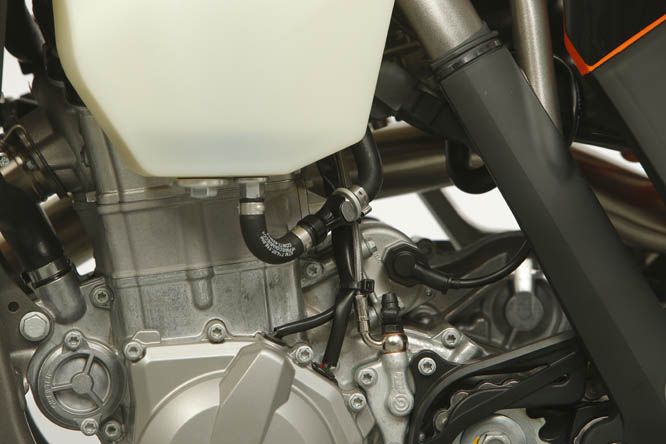 Fotos comparativa enduro: KTM 450 EXC VS Gas Gas EC 450 F Racing