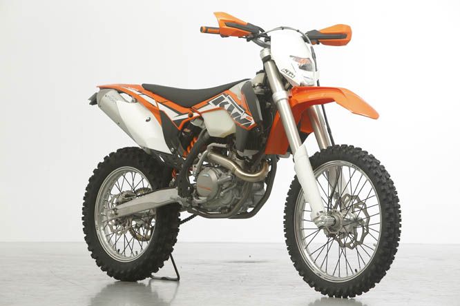 Fotos comparativa enduro: KTM 450 EXC VS Gas Gas EC 450 F Racing