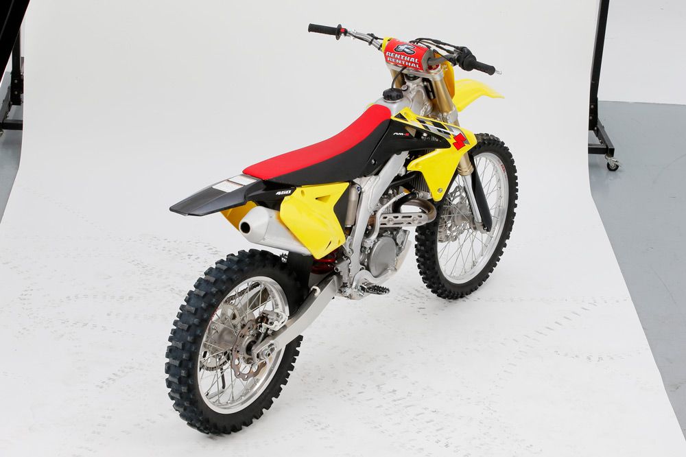 Galería de fotos de la comparativa motocross 450 2014 Honda y Suzuki